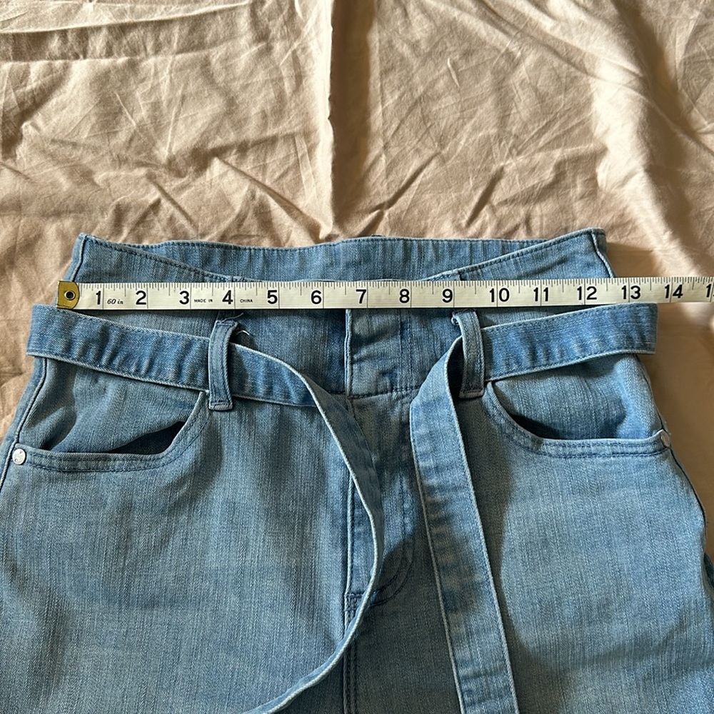 Vince Camuto Jeans - Picture 3 of 9